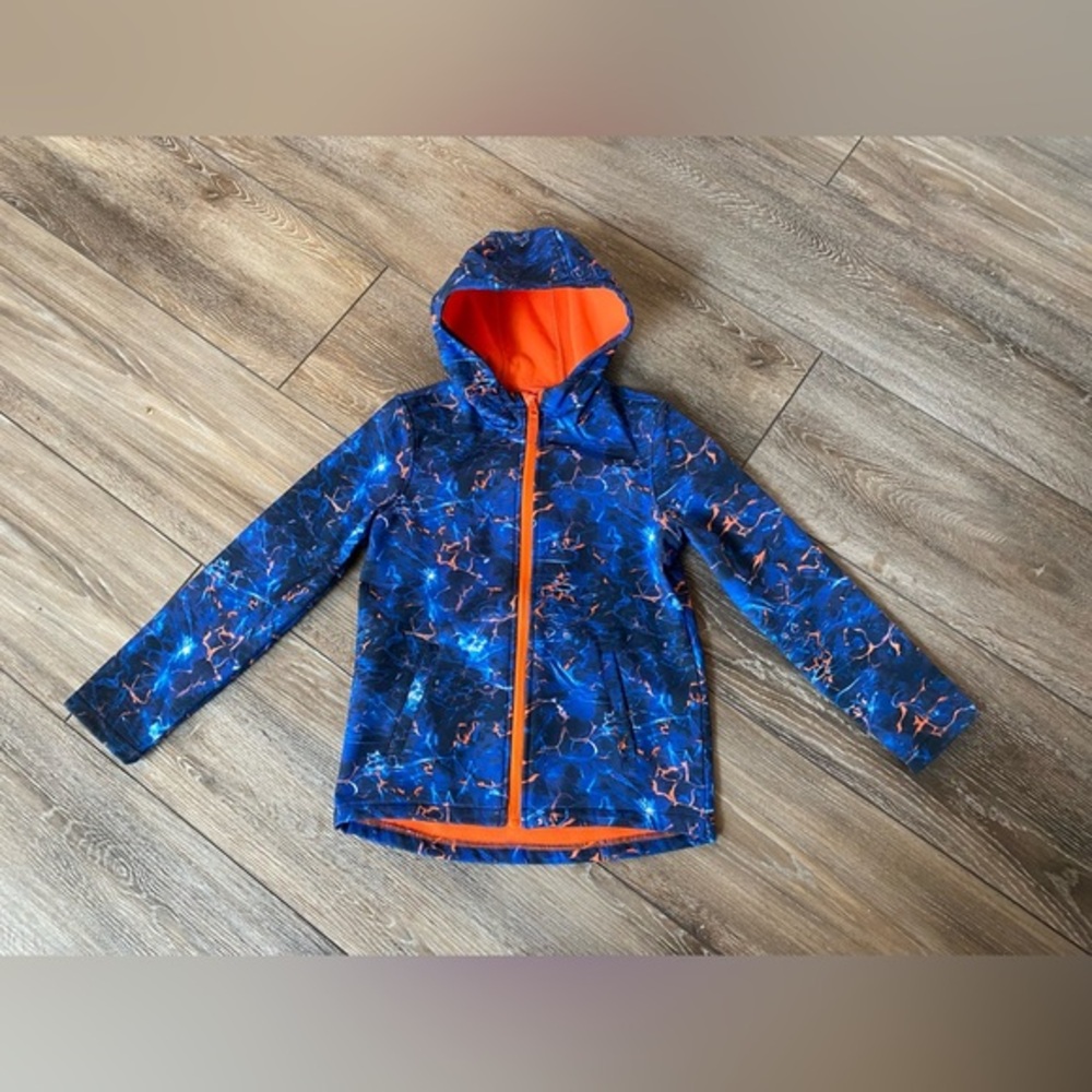 Kids soft shell by Mountain warehouse ⭐️ Host Pick ⭐️